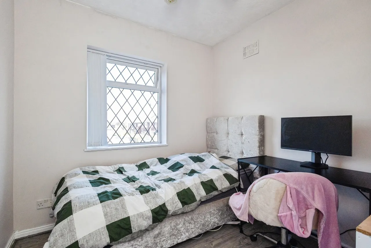 Windermere Crescent, ASHTON-UNDER-LYNE, Lancashire, OL7, photo 10