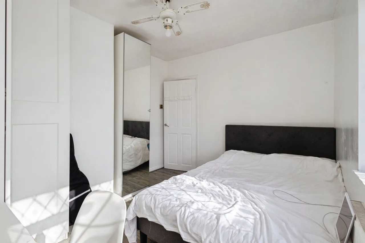 Windermere Crescent, ASHTON-UNDER-LYNE, Lancashire, OL7, photo 11