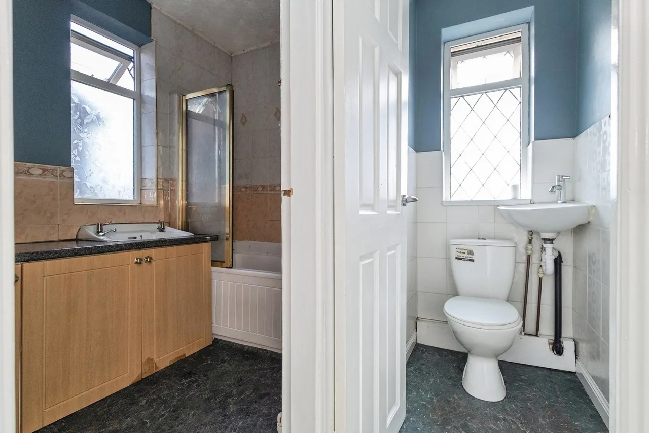 Windermere Crescent, ASHTON-UNDER-LYNE, Lancashire, OL7, photo 13