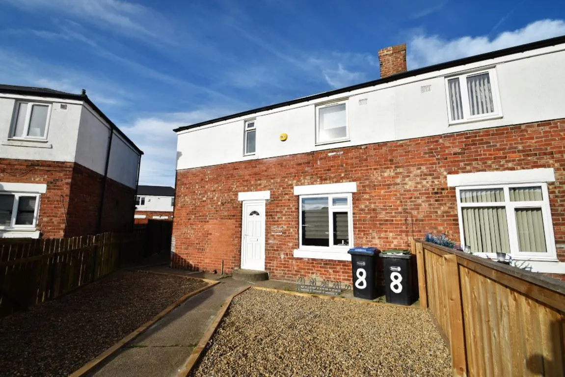 4 bed property to rent, Hilda Close, Gilesgate, DH1