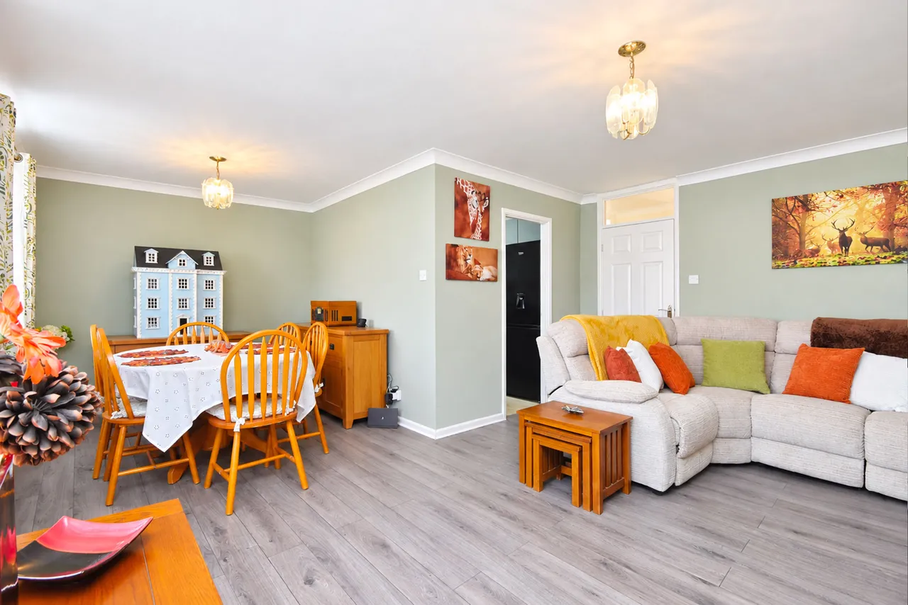 Nether Court, Halstead, CO9, photo 5