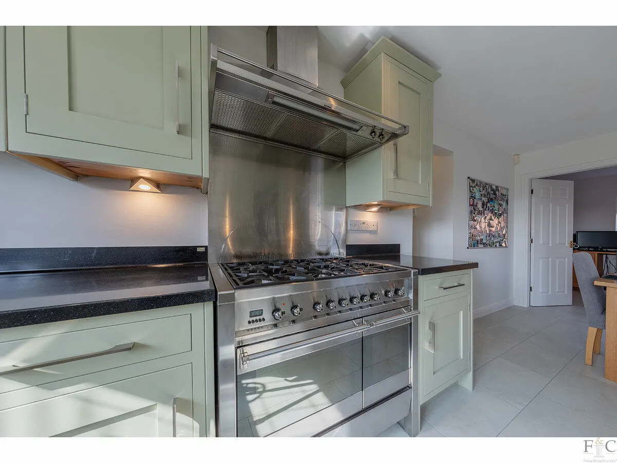 Main Street, Leicester, LE7, photo 13