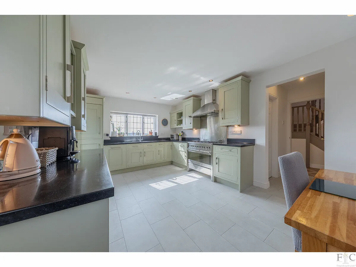Main Street, Leicester, LE7, photo 11