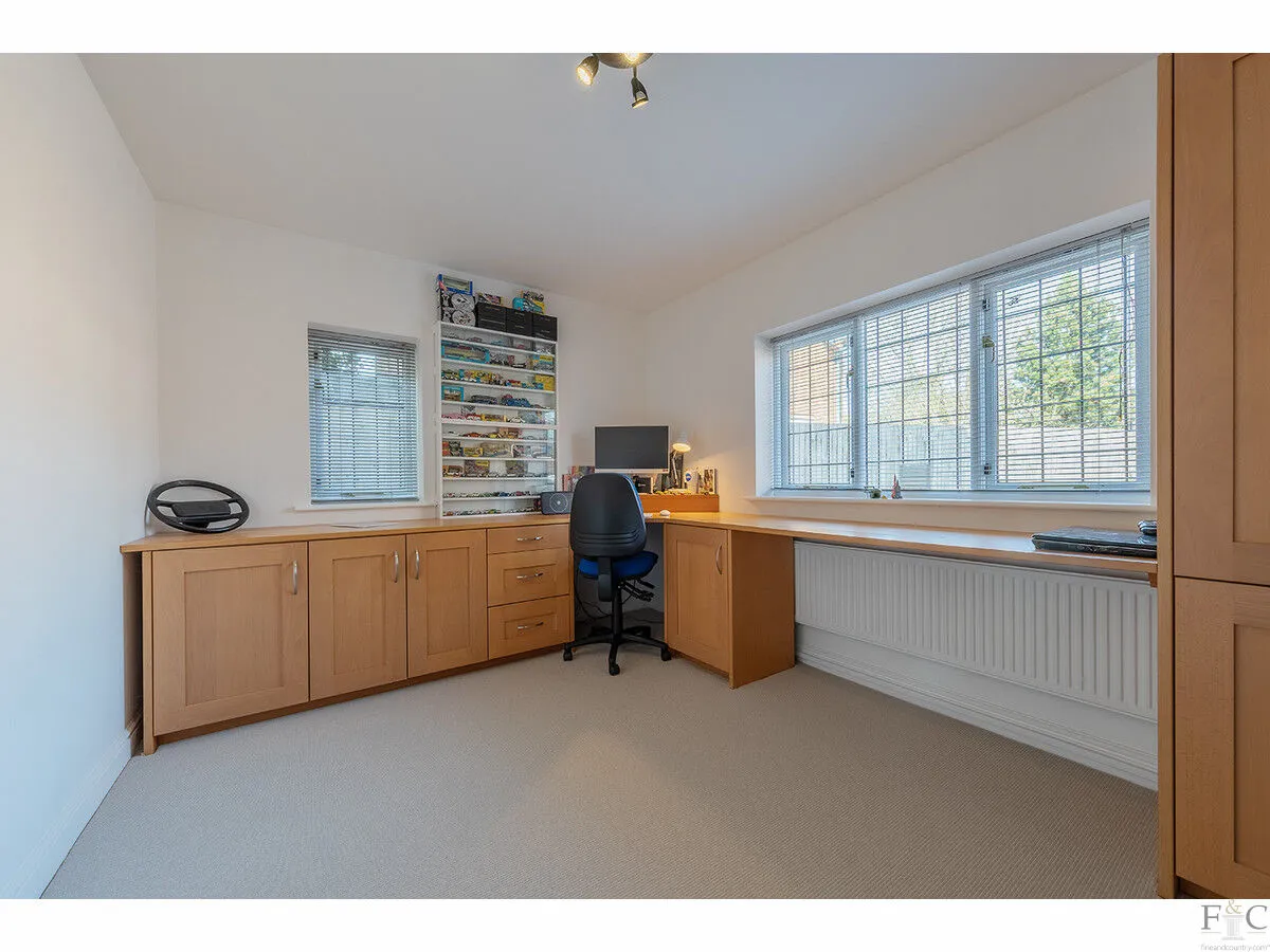 Main Street, Leicester, LE7, photo 16