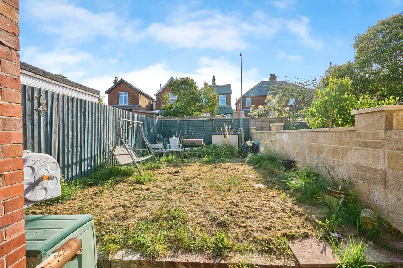 St. Davids Road, East Cowes, PO32, photo 8