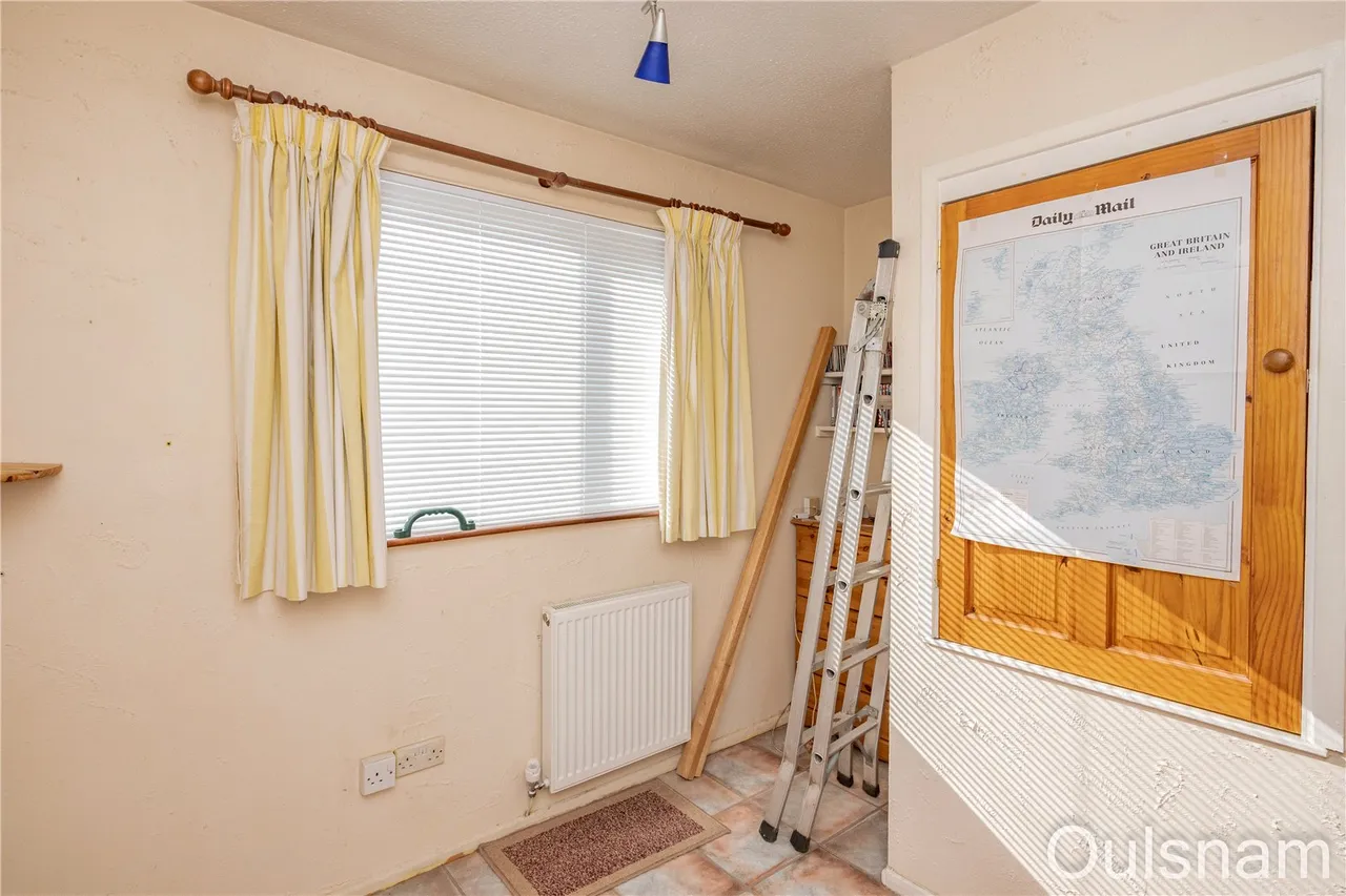 Aintree Close, Catshill, Bromsgrove, Worcestershire, B61 0LN, photo 11