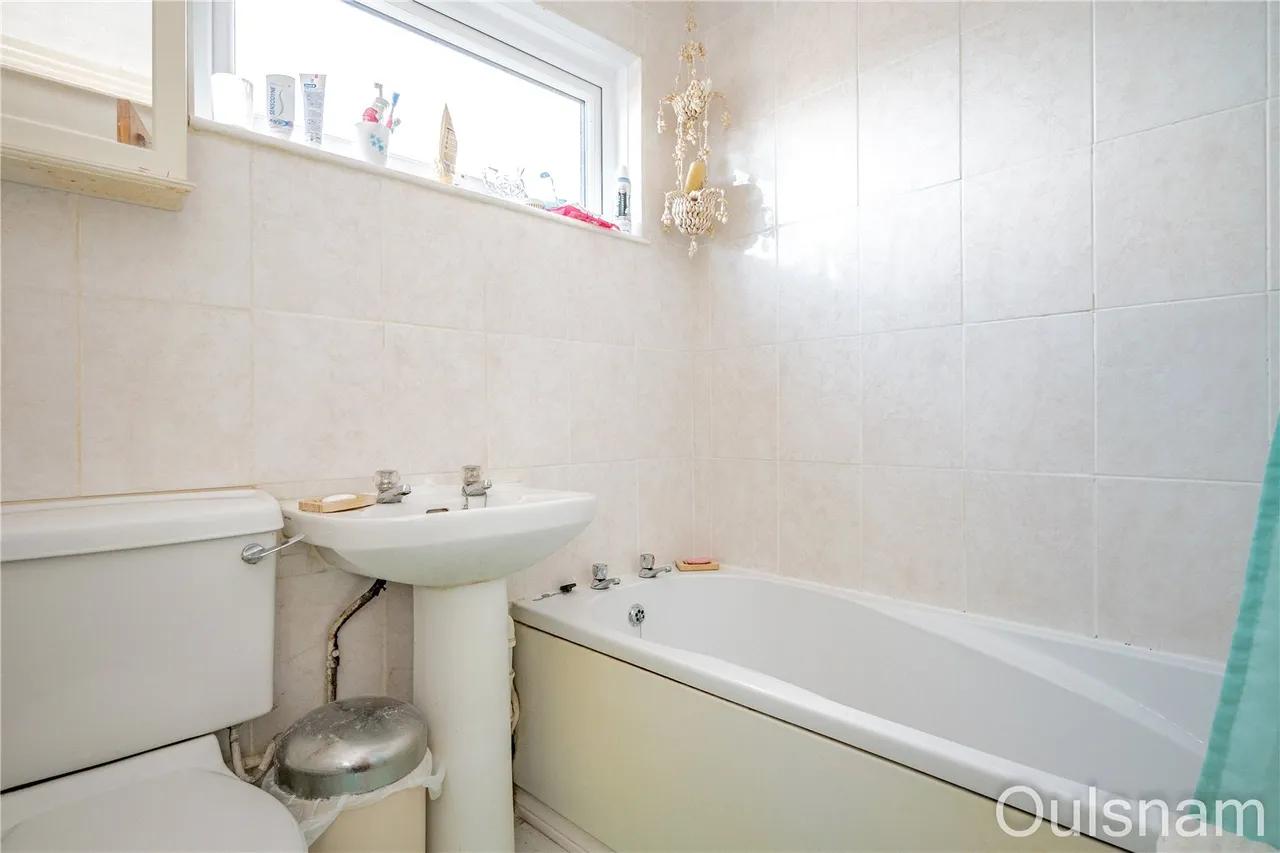 Aintree Close, Catshill, Bromsgrove, Worcestershire, B61 0LN, photo 13
