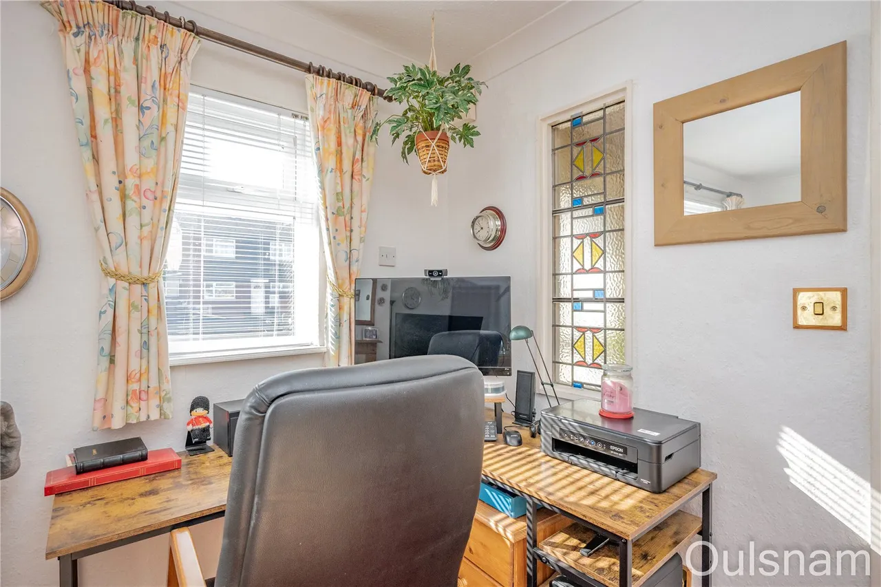 Aintree Close, Catshill, Bromsgrove, Worcestershire, B61 0LN, photo 8