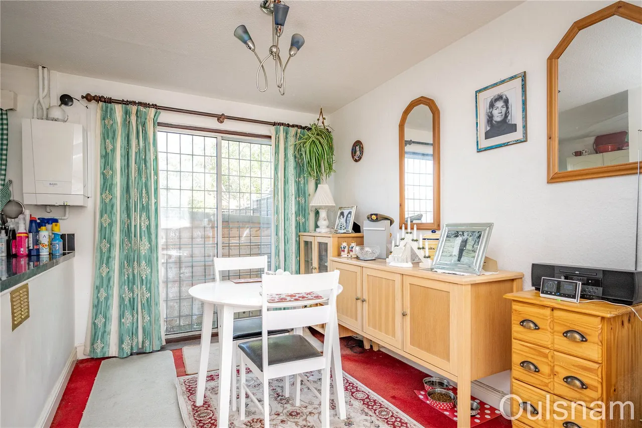 Aintree Close, Catshill, Bromsgrove, Worcestershire, B61 0LN, photo 6
