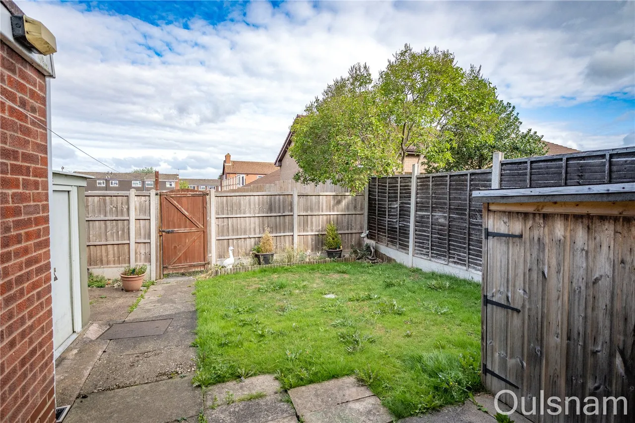 Aintree Close, Catshill, Bromsgrove, Worcestershire, B61 0LN, photo 14