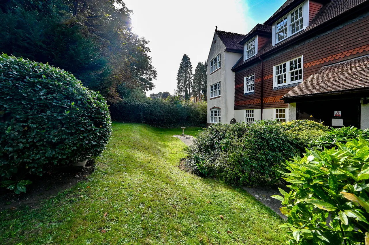 Guildford, GU1, photo 16