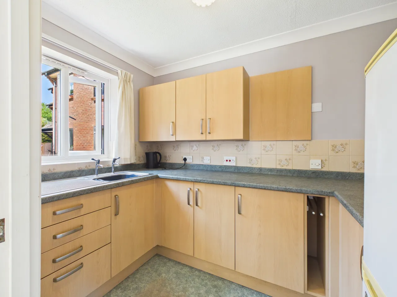Drakes Close, Bridgwater, photo 4