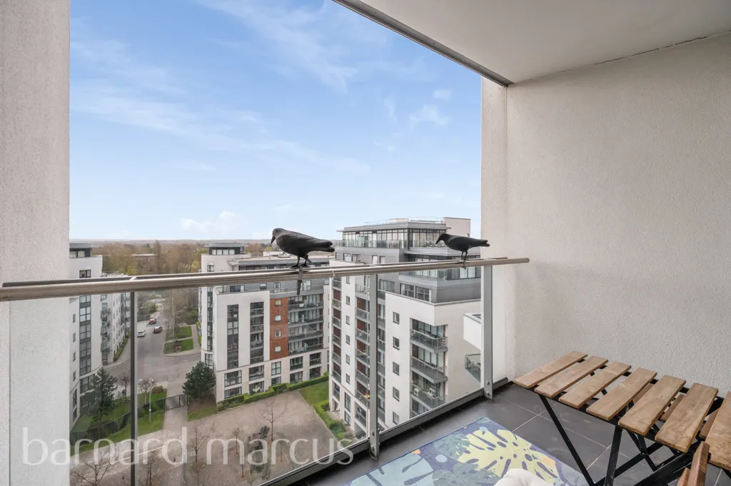 Pump House Crescent, Brentford, TW8, photo 5