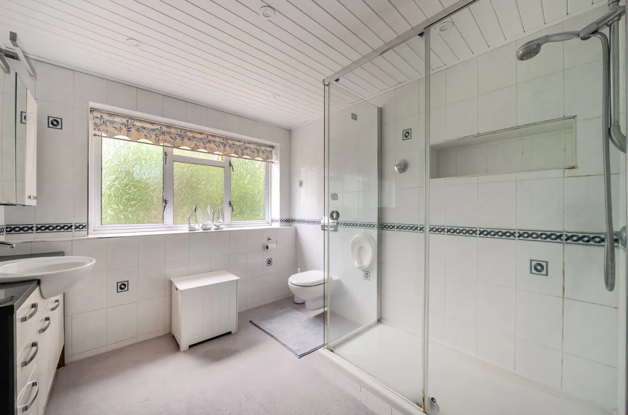 Church Hill, Camberley, Surrey, GU15 2HA, photo 27