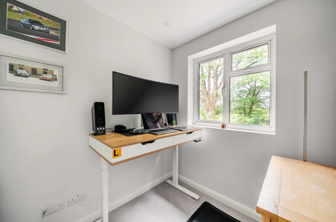 Church Hill, Camberley, Surrey, GU15 2HA, photo 23