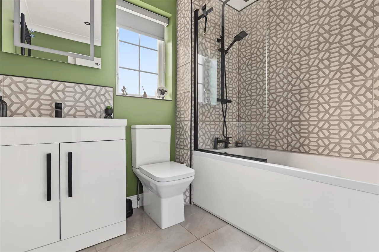 Chestnut Way, Mepal, CB6, photo 16