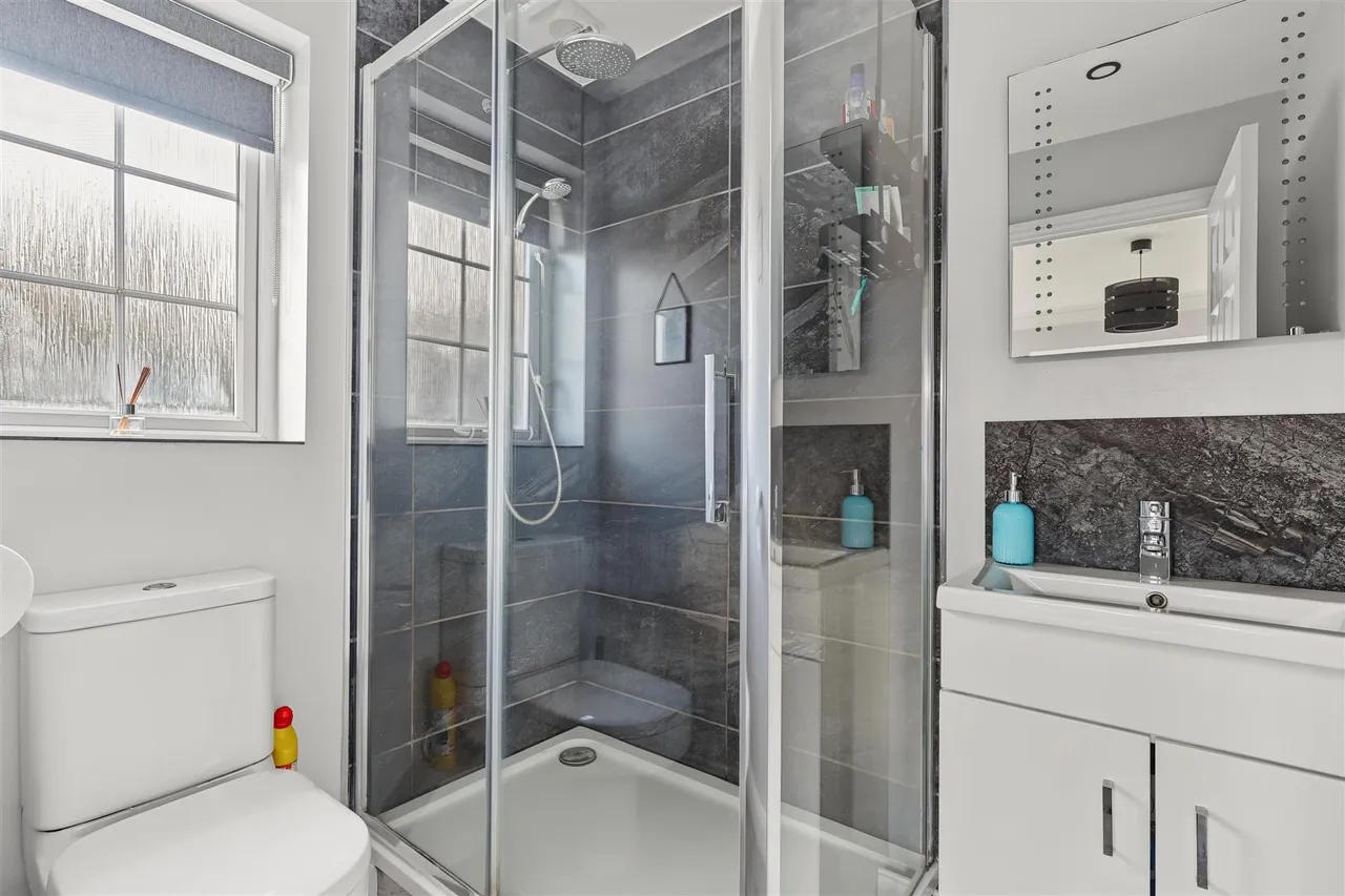 Chestnut Way, Mepal, CB6, photo 17