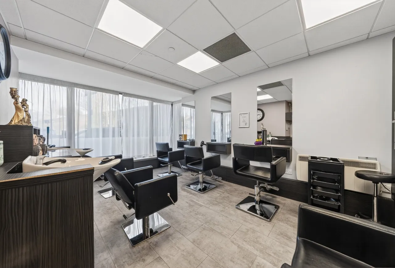 Gloucester Road, Cheltenham, GL51 8DW, photo 5