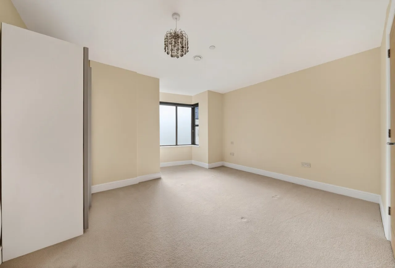 Gloucester Road, Cheltenham, GL51 8DW, photo 11