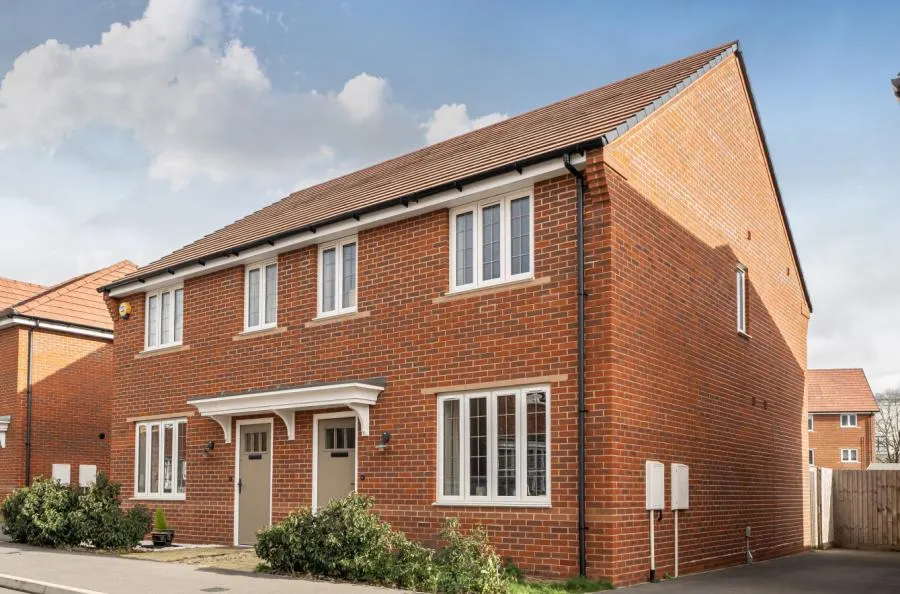 3 bed house for sale, Martingale Grove, Arborfield Green, RG2
