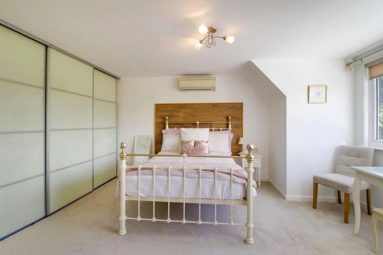 Meadow Road, Peakirk, PE6, photo 21