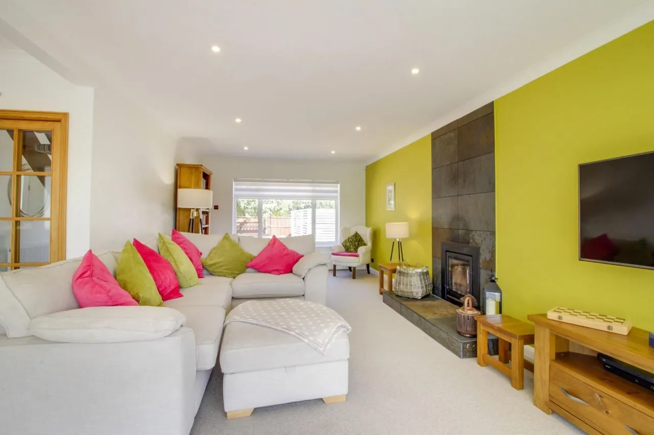 Meadow Road, Peakirk, PE6, photo 6