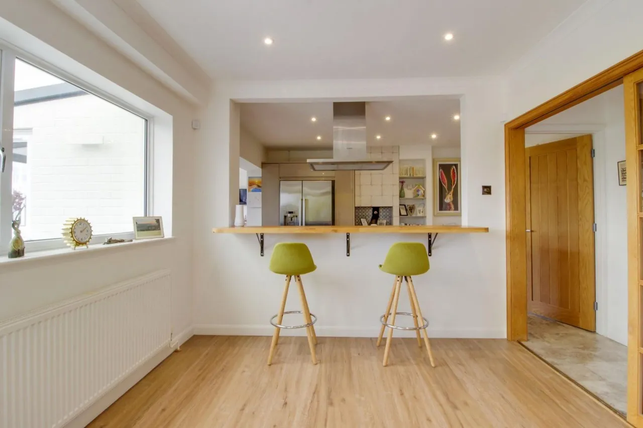 Meadow Road, Peakirk, PE6, photo 9