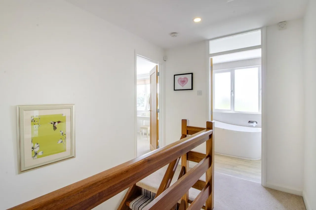 Meadow Road, Peakirk, PE6, photo 16