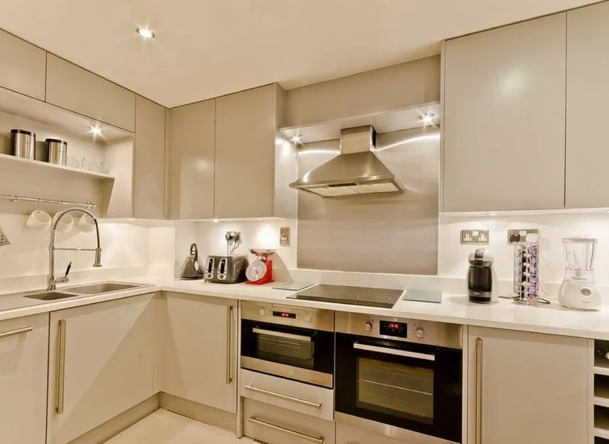 Smugglers Way, Wandsworth, SW18, photo 3