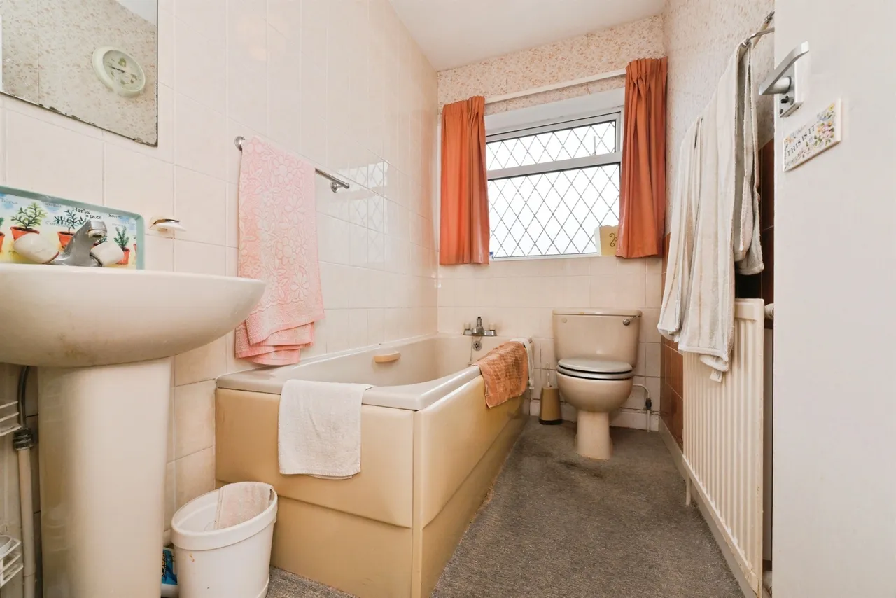 Roselands Avenue, Hoddesdon, photo 5