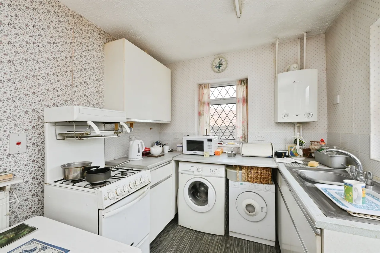 Roselands Avenue, Hoddesdon, photo 7