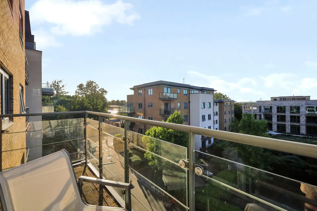 Roehampton Lane, London, SW15, photo 12
