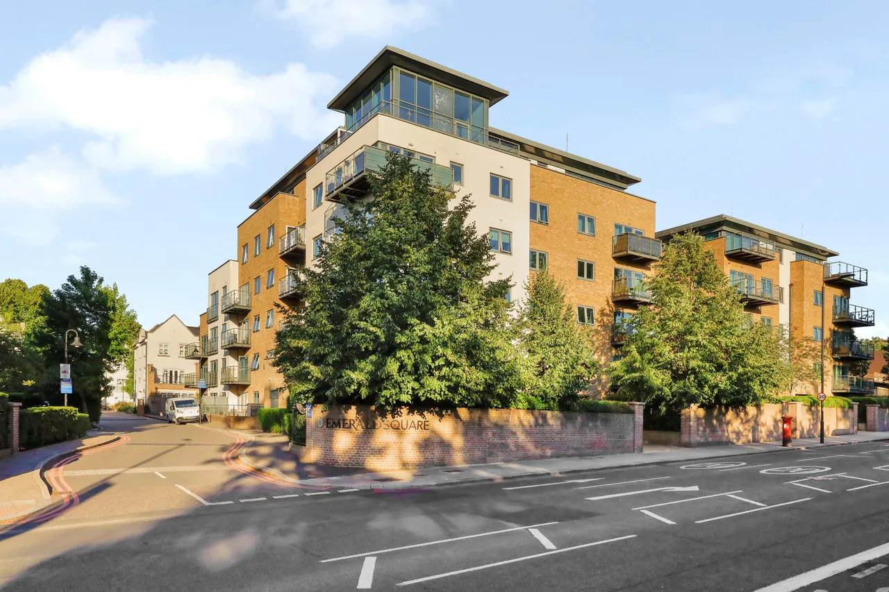 Roehampton Lane, London, SW15, photo 14