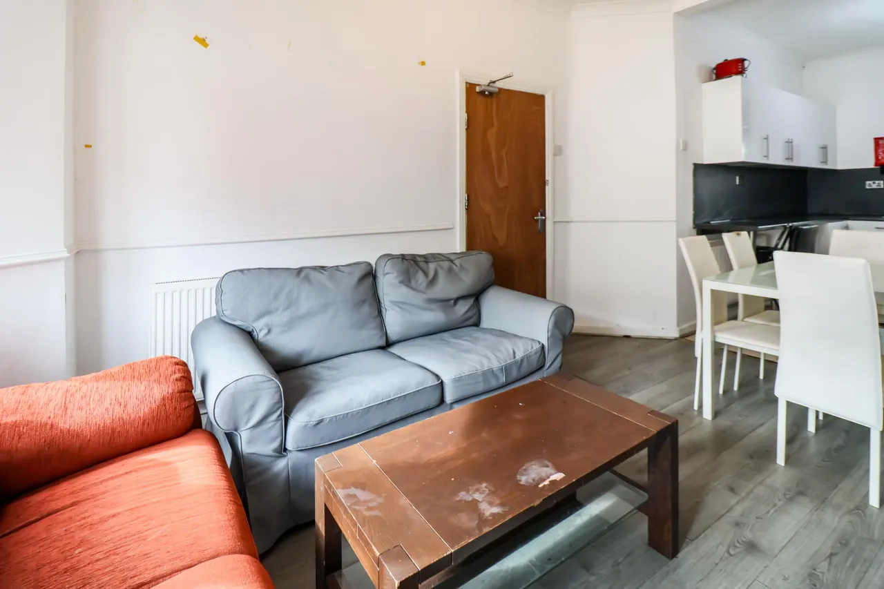 Dogfield Street, Cardiff, CF24, photo 6