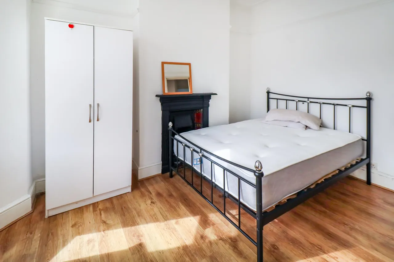 Dogfield Street, Cardiff, CF24, photo 14