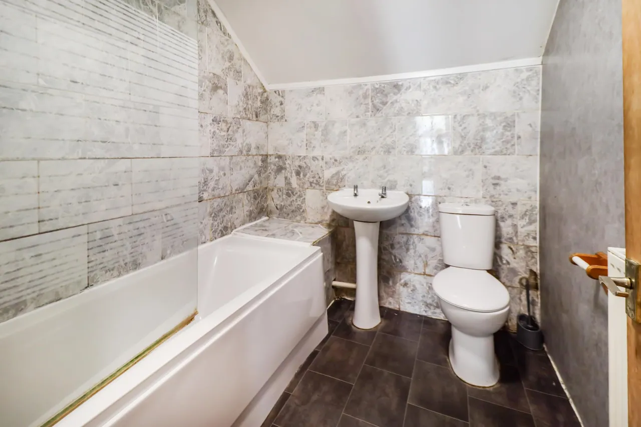 Dogfield Street, Cardiff, CF24, photo 7