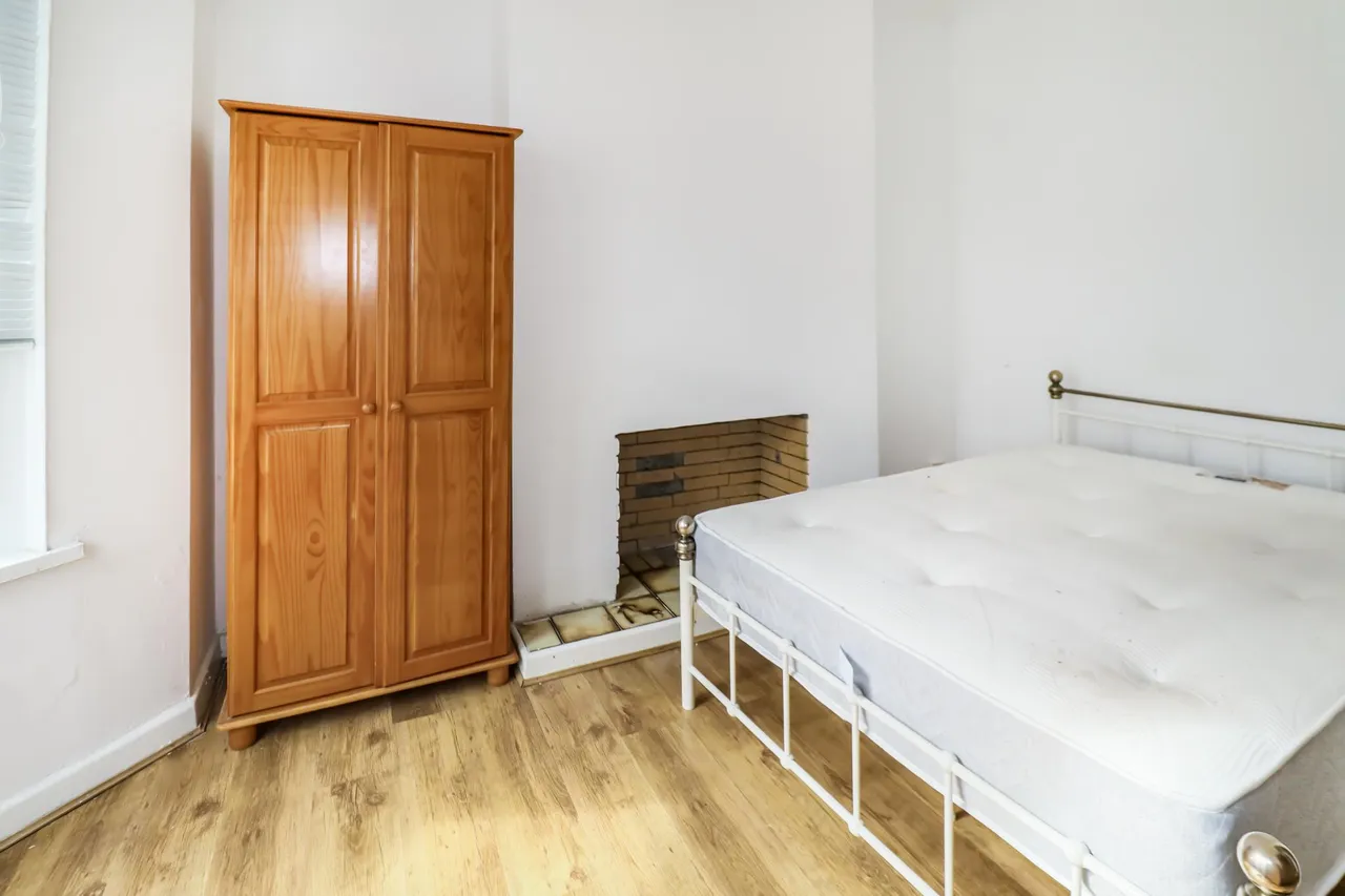 Dogfield Street, Cardiff, CF24, photo 11