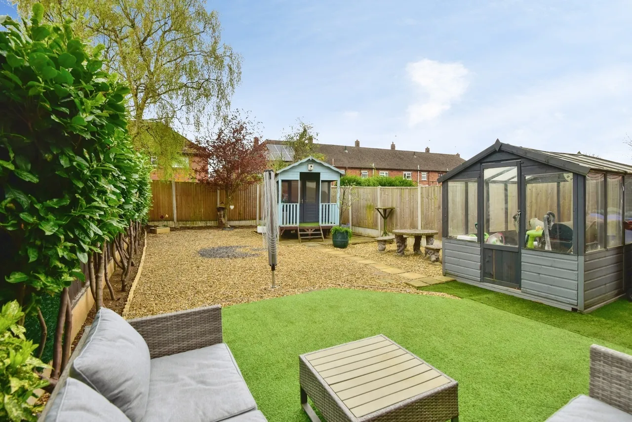 Beaconsfield Drive, STOKE-ON-TRENT, Staffordshire, ST3, photo 16