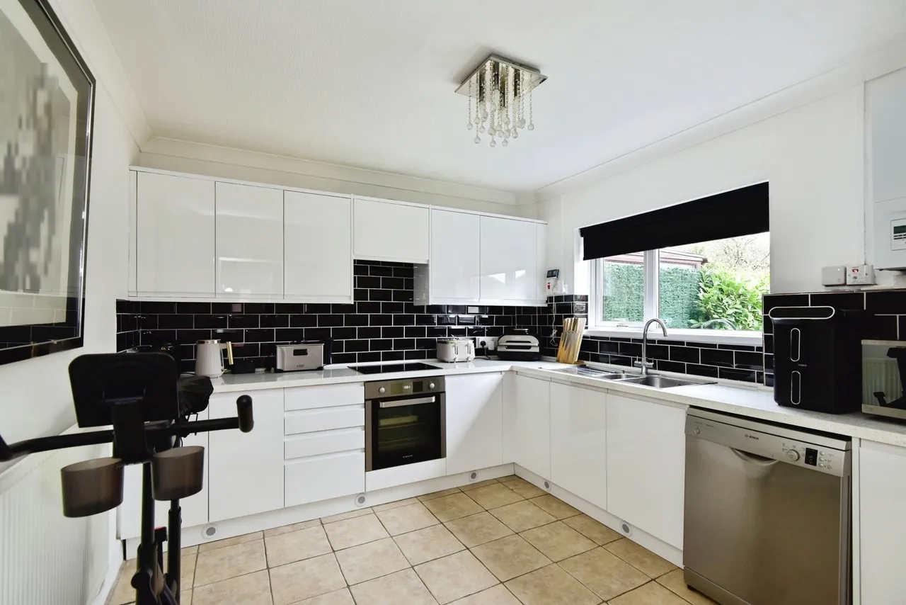Beaconsfield Drive, STOKE-ON-TRENT, Staffordshire, ST3, photo 6