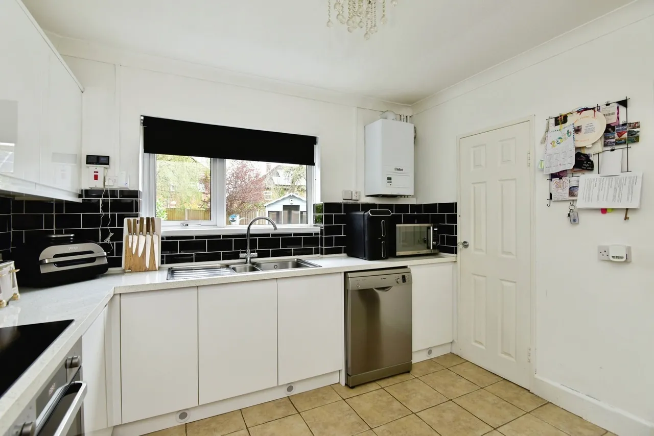 Beaconsfield Drive, STOKE-ON-TRENT, Staffordshire, ST3, photo 7