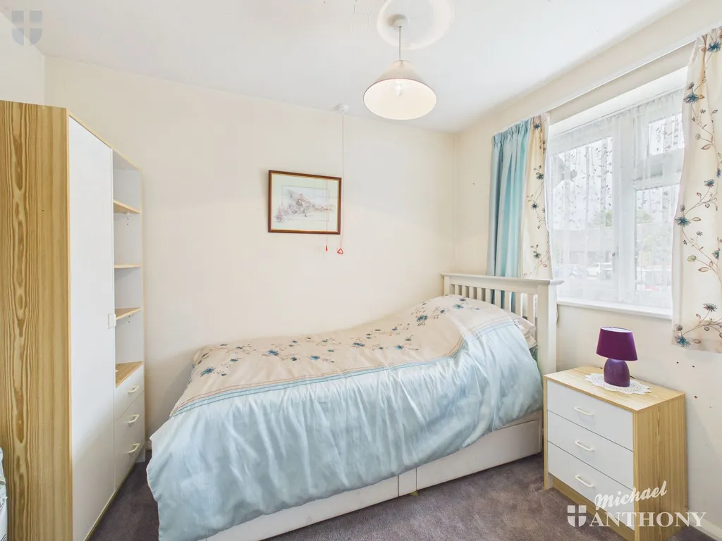 William Hill Drive, Bierton, Aylesbury, HP22 5AZ, photo 7