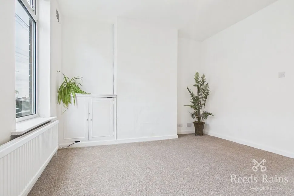 St. Helens Street, Chesterfield, Derbyshire, S41, photo 3