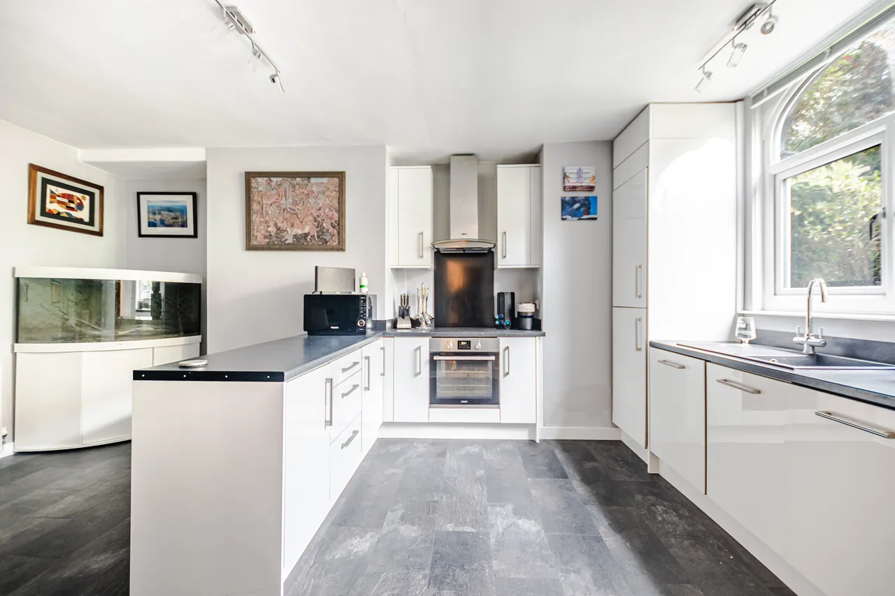 Methley Mount, Chapel Allerton, LS7, photo 6