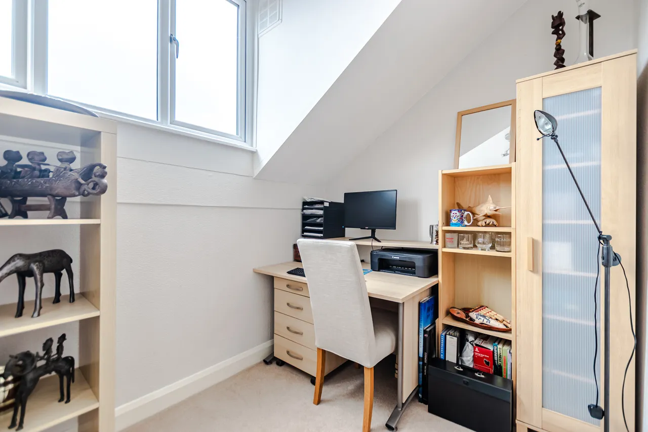 Methley Mount, Chapel Allerton, LS7, photo 18