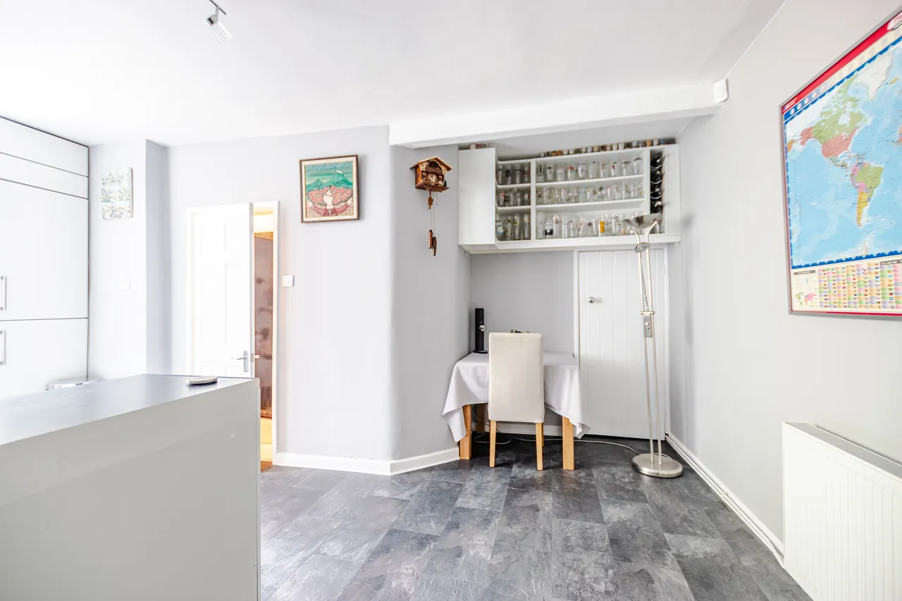 Methley Mount, Chapel Allerton, LS7, photo 7