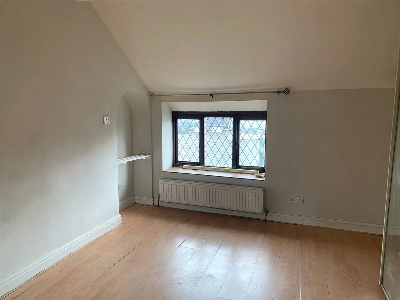 New Street, mold, CH7, photo 10