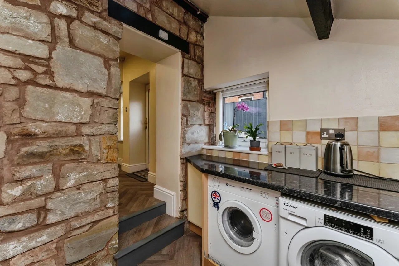 Main Road, Ffynnongroyw, CH8, photo 8