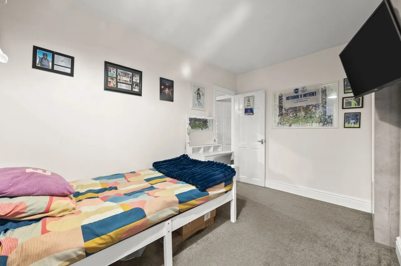 Scholes Lane, St. Helens, WA10, photo 16