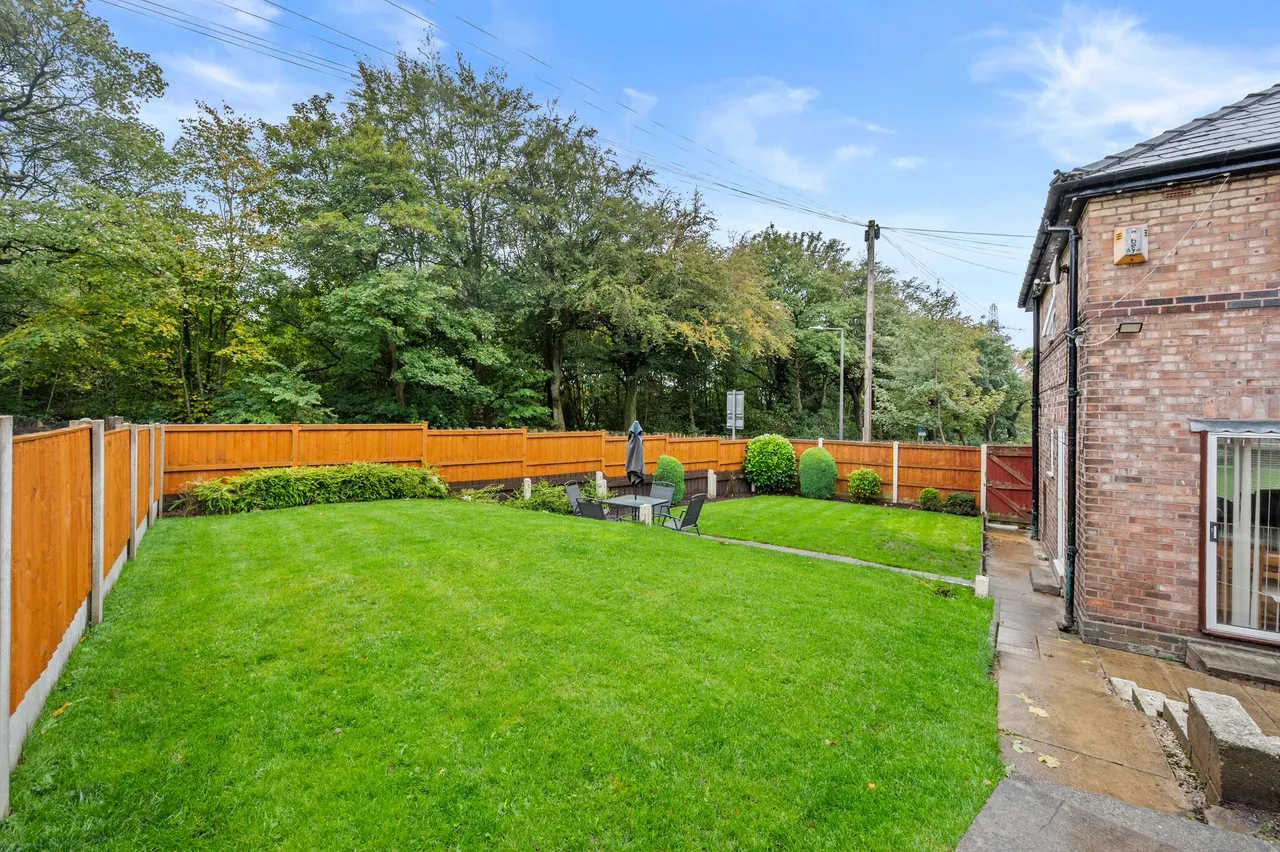 Scholes Lane, St. Helens, WA10, photo 25
