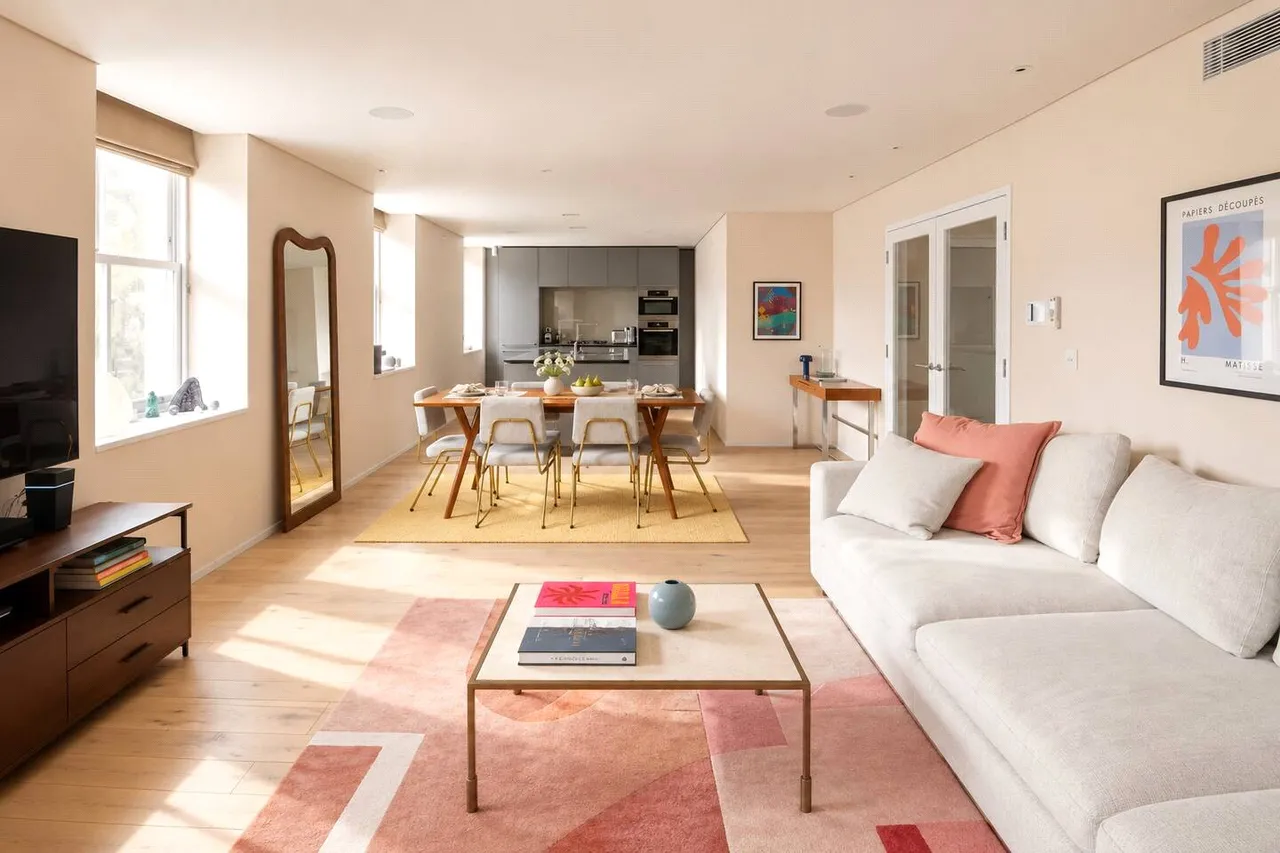 2 bed flat to rent, St. Stephens Gardens, Notting Hill, W2